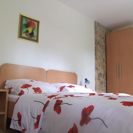Guest House Korado روفينج المظهر الخارجي الصورة