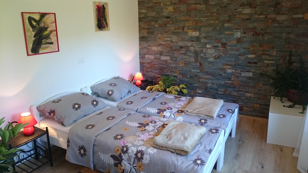 Guest House Korado روفينج المظهر الخارجي الصورة
